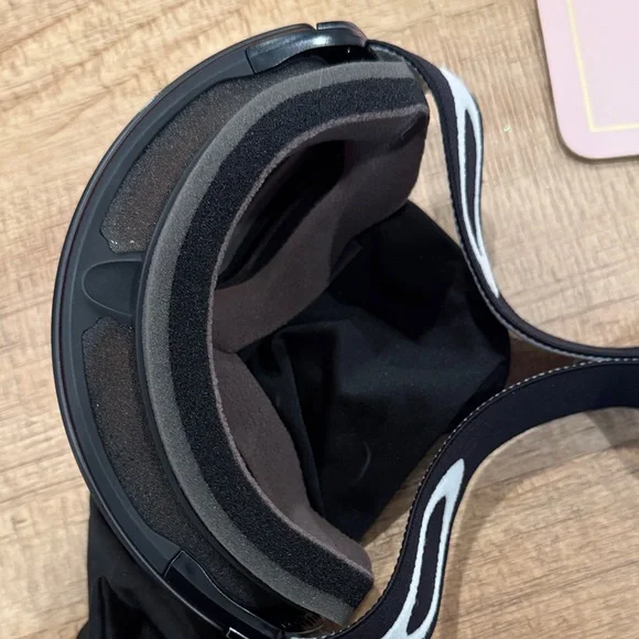 Oakley Prizm Ski Goggles - Picture 4 of 4